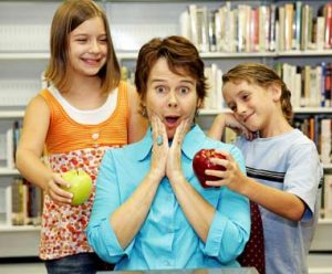 Etiquette expert and Corporate image consultant shares tips around teachers' gifts